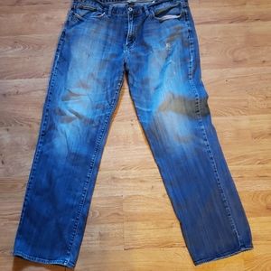 Lucky Brand Jeans 36x34 distressed Jean's Nice